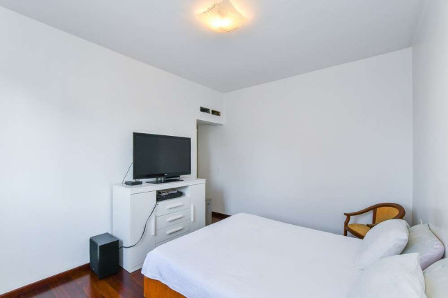 Imagem Apartamento com 4 Quartos à Venda, 200 m² em Moema - São Paulo