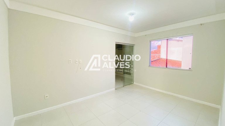 Imagem Casa com 4 Quartos à Venda, 150 m² em Cidade Nova - Feira De Santana