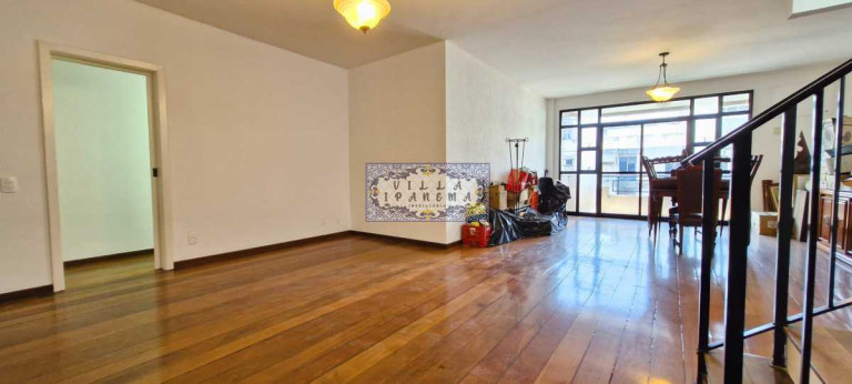 Imagem Cobertura com 4 Quartos à Venda, 380 m² em Ingá - Niterói