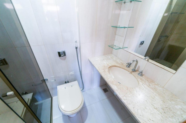 Imagem Imóvel com 3 Quartos à Venda, 150 m² em Asa Sul - Brasília Imagem Imóvel com 3 Quartos à Venda, 150 m² em Asa Sul - Brasília