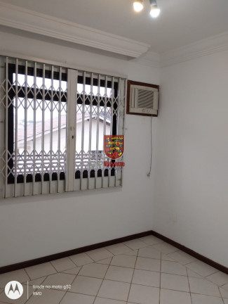 Imagem Casa com 3 Quartos à Venda, 306 m² em Capoeiras - Florianópolis Imagem Casa com 3 Quartos à Venda, 306 m² em Capoeiras - Florianópolis