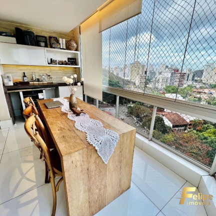 Imagem Imóvel com 3 Quartos à Venda, 180 m² em Santa Lúcia - Vitória