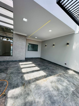 Casa com 3 Quartos à Venda, 105 m² em Loteamento Madrid - Maringa