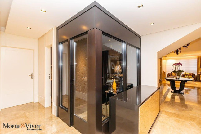 Imagem Apartamento com 3 Quartos à Venda, 791 m² em água Verde - Curitiba
