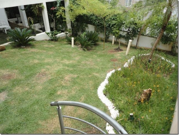 Imagem Casa com 4 Quartos à Venda, 450 m² em Vila Veloso - Carapicuíba Imagem Casa com 4 Quartos à Venda, 450 m² em Vila Veloso - Carapicuíba