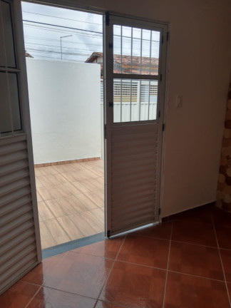 Imagem Casa com 2 Quartos à Venda, 128 m² em Tomba - Feira De Santana Imagem Casa com 2 Quartos à Venda, 128 m² em Tomba - Feira De Santana