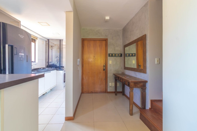 Imagem Imóvel com 2 Quartos à Venda,  em Passo Da Areia - Porto Alegre