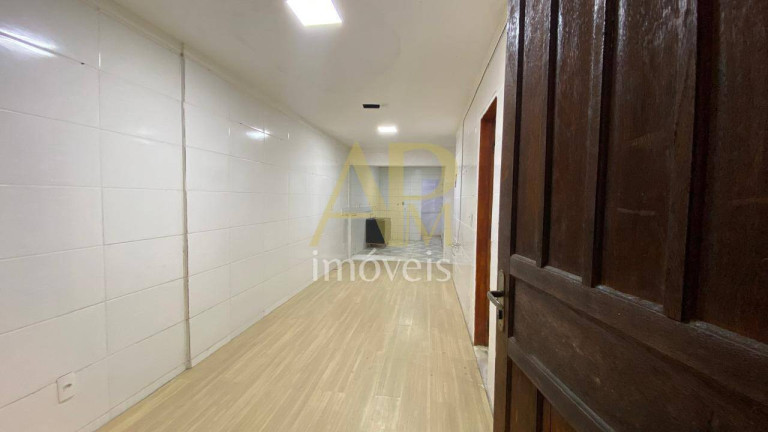 Imagem Casa com 8 Quartos à Venda, 250 m² em Serraria - São José