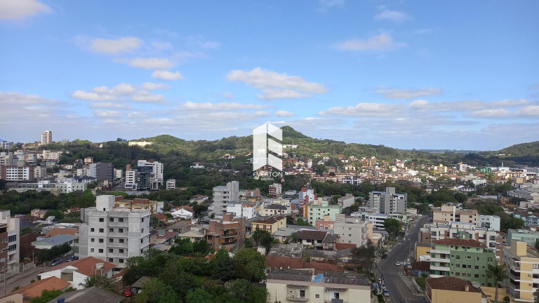 Imagem Apartamento com 2 Quartos à Venda, 72 m² em Centro - Santa Maria
