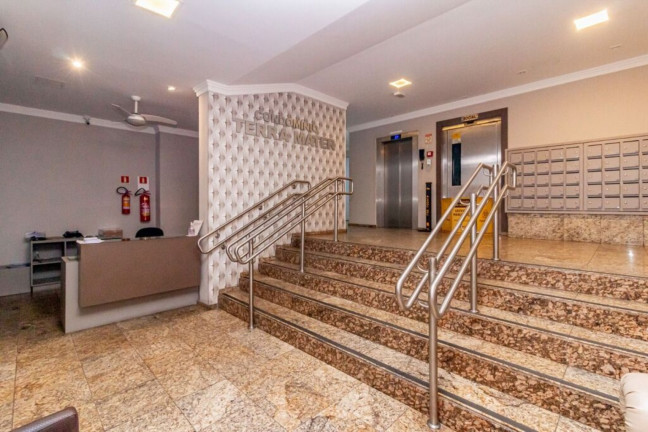 Imagem Imóvel com 1 Quarto à Venda, 53 m² em Centro Histórico - Porto Alegre Imagem Imóvel com 1 Quarto à Venda, 53 m² em Centro Histórico - Porto Alegre