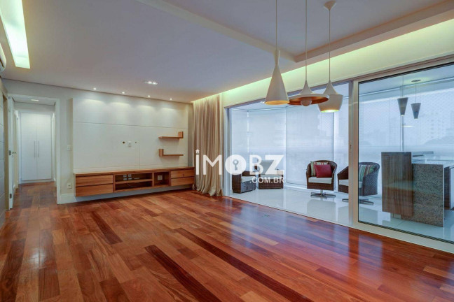 Imagem Imóvel com 3 Quartos à Venda, 120 m² em Vila Olímpia - São Paulo