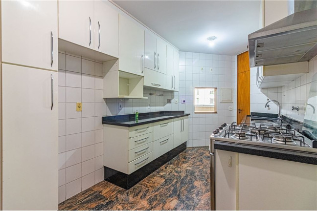 Imagem Imóvel com 4 Quartos à Venda, em Moema - São Paulo Imagem Imóvel com 4 Quartos à Venda, em Moema - São Paulo