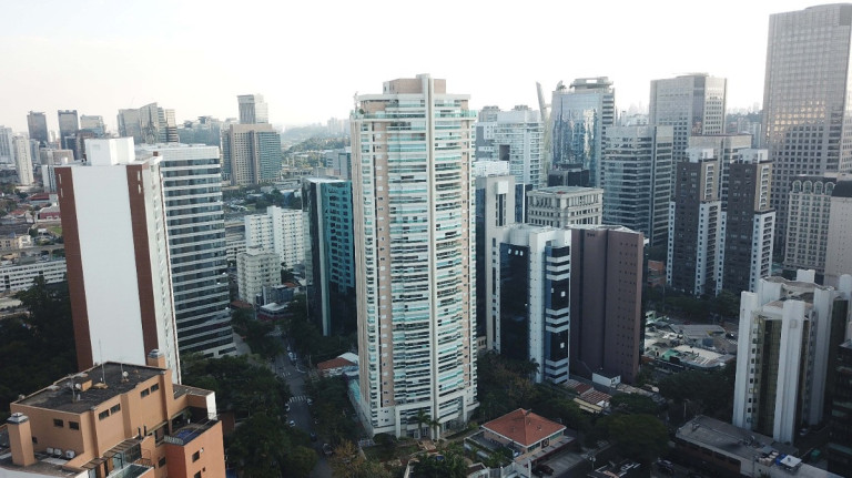 Imagem Apartamento com 3 Quartos à Venda, 240 m² em Cidade Monções - São Paulo Imagem Apartamento com 3 Quartos à Venda, 240 m² em Cidade Monções - São Paulo