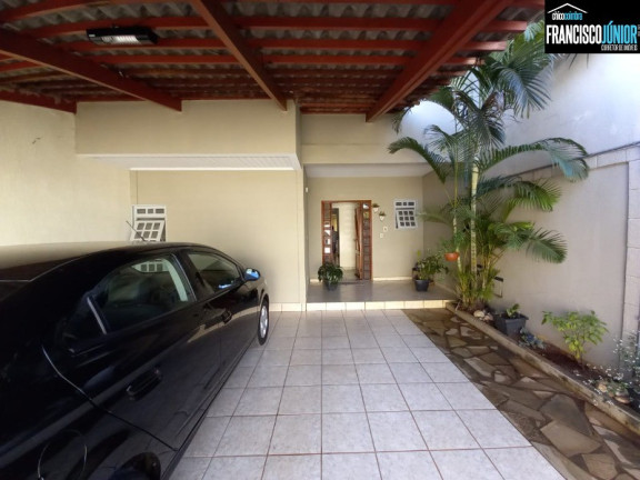Imagem Casa com 4 Quartos à Venda, 244 m² em Setor Sudoeste - Goiânia Imagem Casa com 4 Quartos à Venda, 244 m² em Setor Sudoeste - Goiânia