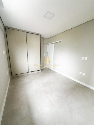 Imagem Apartamento com 2 Quartos para Alugar, 93 m² em Centro - Balneário Camboriú