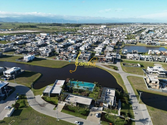 Imagem Terreno à Venda, 250 m² em Centro - Xangri-la Imagem Terreno à Venda, 250 m² em Centro - Xangri-la