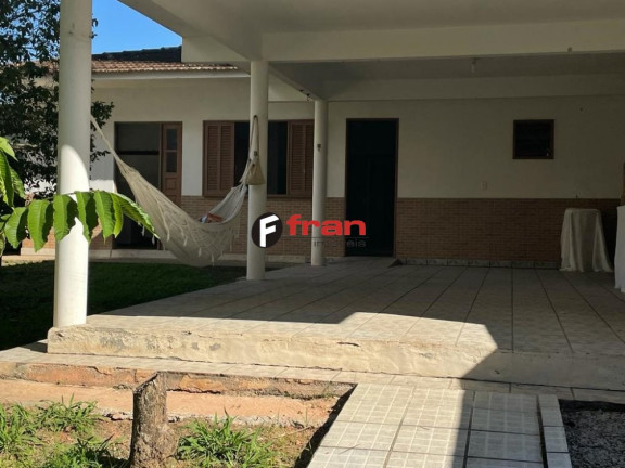 Imagem Casa com 4 Quartos à Venda, 150 m² em Córrego Grande - Florianópolis Imagem Casa com 4 Quartos à Venda, 150 m² em Córrego Grande - Florianópolis