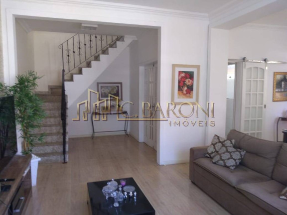 Imagem Casa com 5 Quartos à Venda, 240 m² em Centro - São Pedro Da Aldeia Imagem Casa com 5 Quartos à Venda, 240 m² em Centro - São Pedro Da Aldeia