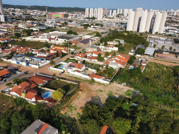 Imagem Terreno à Venda, 2.000 m² em Candelária - Natal Imagem Terreno à Venda, 2.000 m² em Candelária - Natal