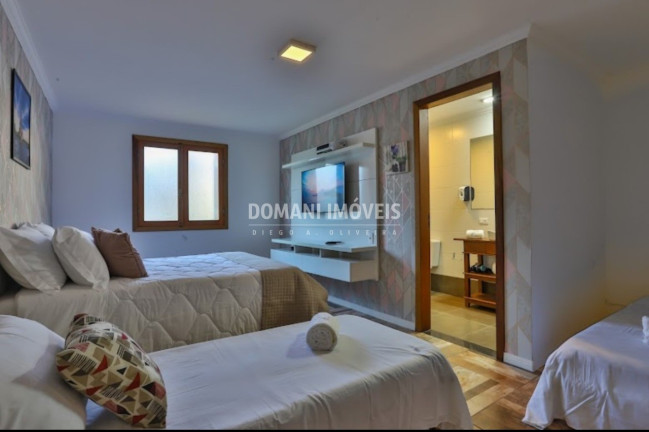 Imagem Imóvel com 10 Quartos à Venda, 520 m² em Região Do Atalaia - Campos Do Jordão Imagem Imóvel com 10 Quartos à Venda, 520 m² em Região Do Atalaia - Campos Do Jordão