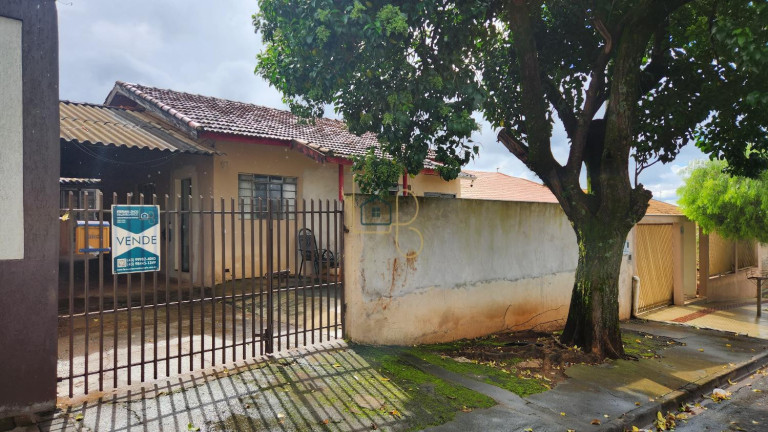 Casa com 3 Quartos à Venda, 100 m² em Conjunto Habitacional José Giordano - Londrina