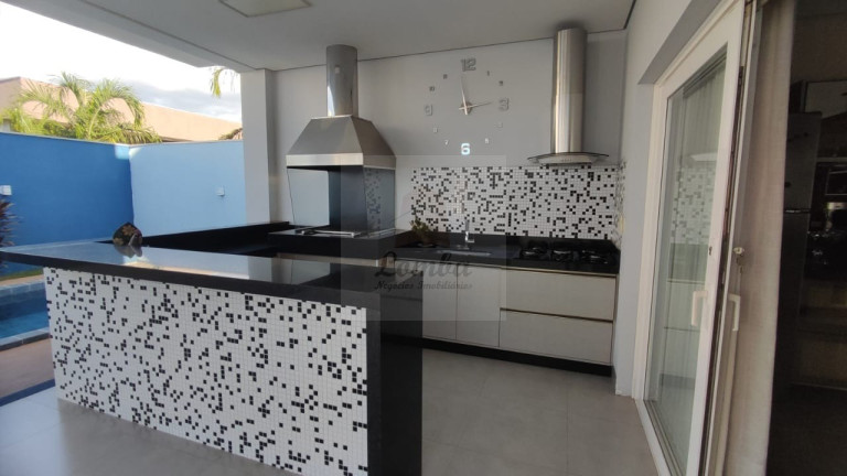 Imagem Casa com 4 Quartos à Venda, 406 m² em Jardim Itália - Cuiabá