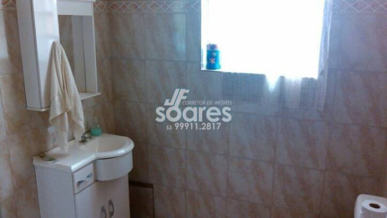 Imagem Sobrado com 4 Quartos à Venda, 147 m² em Centro - Pelotas