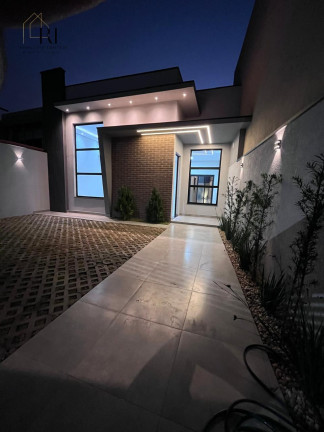 Casa com 3 Quartos à Venda, 100 m²