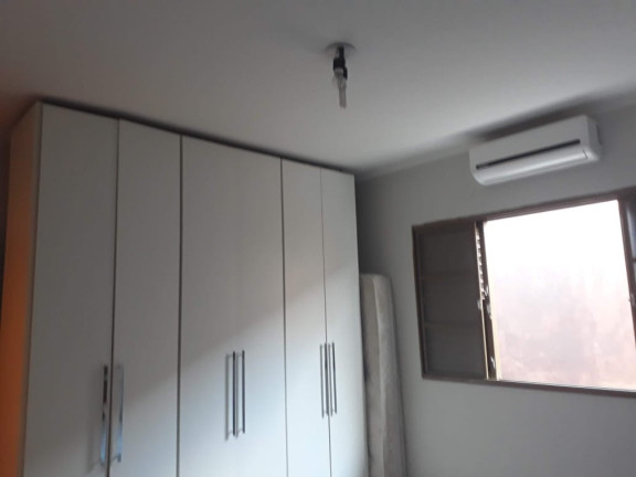 Imagem Casa com 4 Quartos para Alugar,  em Jardim America - Bauru