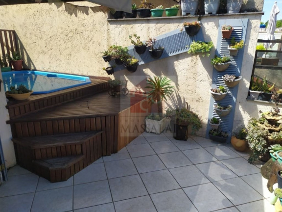 Casa com 3 Quartos à Venda, 196 m² em Vila Assunção - Porto Alegre