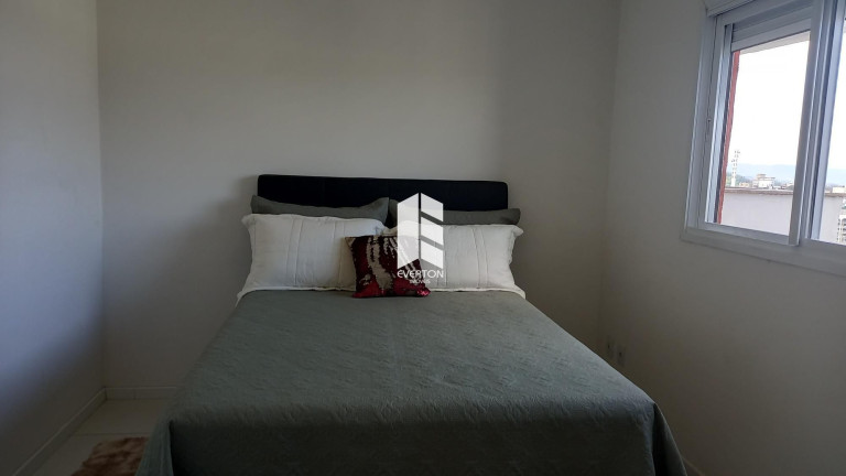 Imagem Apartamento com 2 Quartos à Venda, 72 m² em Centro - Santa Maria