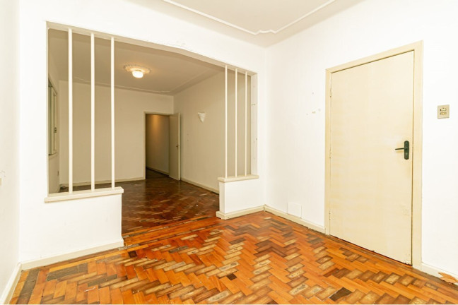 Imagem Imóvel com 2 Quartos à Venda, em Bom Fim - Porto Alegre Imagem Imóvel com 2 Quartos à Venda, em Bom Fim - Porto Alegre