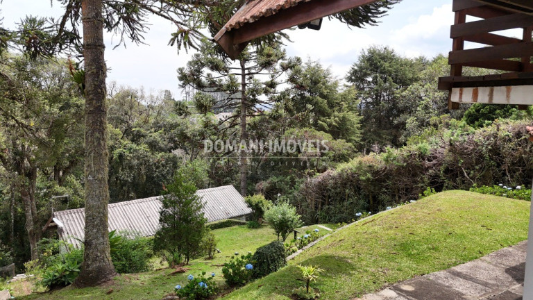 Imagem Casa com 4 Quartos à Venda, 248 m² em Região Do Alto Do Capivari - Campos Do Jordão Imagem Casa com 4 Quartos à Venda, 248 m² em Região Do Alto Do Capivari - Campos Do Jordão