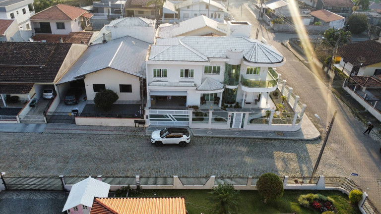 Imagem Casa com 3 Quartos à Venda, 280 m² em Centro - Barra Velha Imagem Casa com 3 Quartos à Venda, 280 m² em Centro - Barra Velha