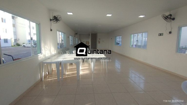 Imagem Apartamento com 2 Quartos para Alugar, 45 m² em Três Vendas - Pelotas