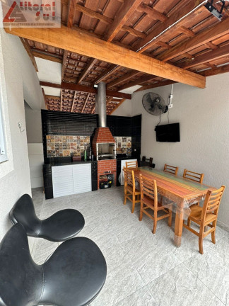 Casa com 3 Quartos à Venda, 113 m² em Maracanã - Praia Grande