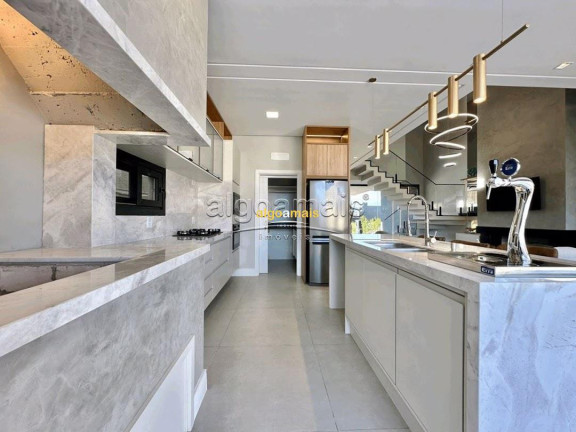 Casa com 4 Quartos à Venda, 240 m² em Condominio Sunset - Xangri-lá