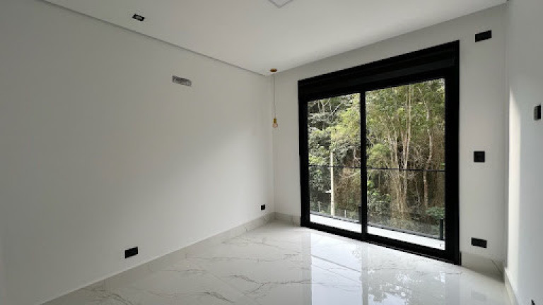 Imagem Casa com 3 Quartos à Venda, 320 m² em Aruã Brisas - Mogi Das Cruzes Imagem Casa com 3 Quartos à Venda, 320 m² em Aruã Brisas - Mogi Das Cruzes