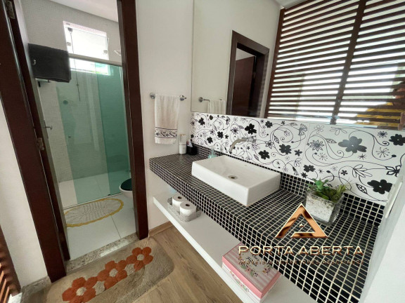 Imagem Casa com 3 Quartos à Venda, 258 m² em Eldorado - Timóteo