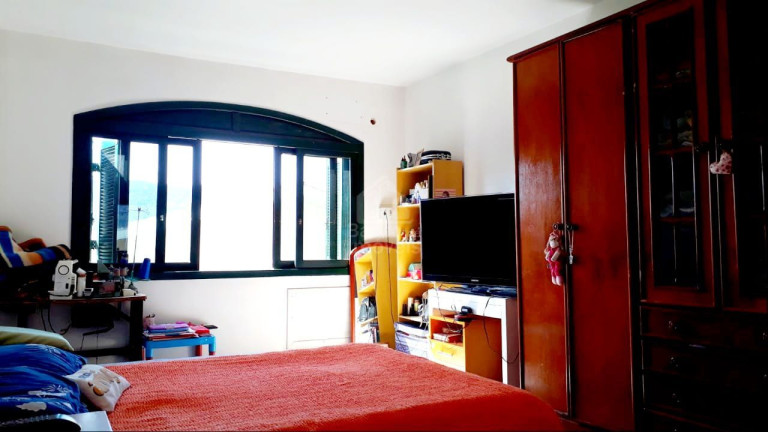 Imagem Casa com 5 Quartos à Venda, 130 m² em Passo D'areia - Santa Maria Imagem Casa com 5 Quartos à Venda, 130 m² em Passo D'areia - Santa Maria