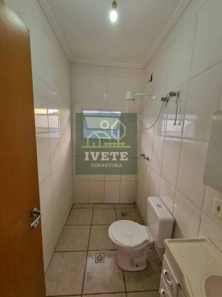 Imagem Casa com 2 Quartos à Venda, 80 m²