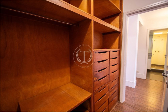 Imagem Apartamento com 2 Quartos à Venda, 156 m² em Cerqueira César - São Paulo