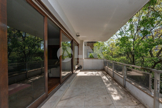 Imagem Apartamento com 3 Quartos à Venda, 247 m² em Petrópolis - Porto Alegre Imagem Apartamento com 3 Quartos à Venda, 247 m² em Petrópolis - Porto Alegre