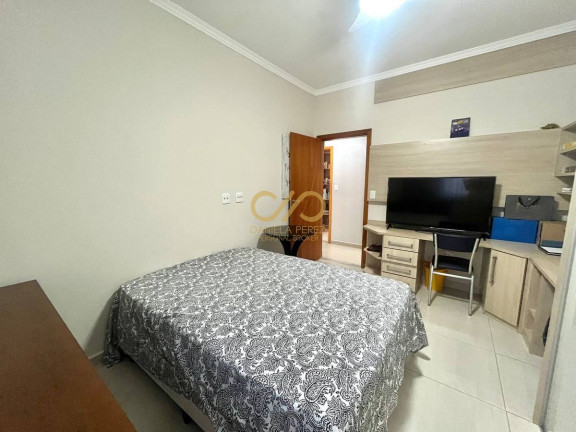 Imagem Casa com 3 Quartos à Venda, 360 m² em Canto Do Forte - Praia Grande Imagem Casa com 3 Quartos à Venda, 360 m² em Canto Do Forte - Praia Grande
