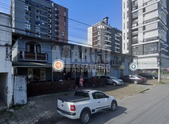 Imagem Casa com 5 Quartos à Venda, 585 m² em Anita Garibaldi - Joinville Imagem Casa com 5 Quartos à Venda, 585 m² em Anita Garibaldi - Joinville
