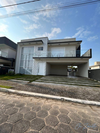 Casa com 4 Quartos à Venda, 362 m² em Volta Ao Mundo I - Itapoá