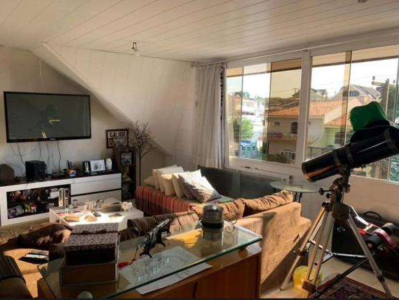 Imagem Casa com 3 Quartos à Venda, 130 m² em Xaxim - Curitiba Imagem Casa com 3 Quartos à Venda, 130 m² em Xaxim - Curitiba