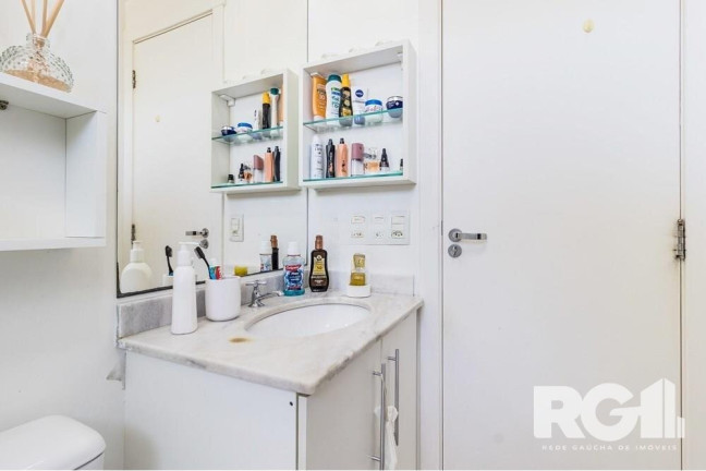 Apartamento com 3 Quartos à Venda, 68 m² em Vila Ipiranga - Porto Alegre
