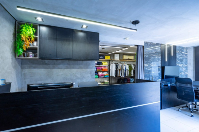 Sala Comercial à Venda, 44 m² em Vila Hamburguesa - São Paulo