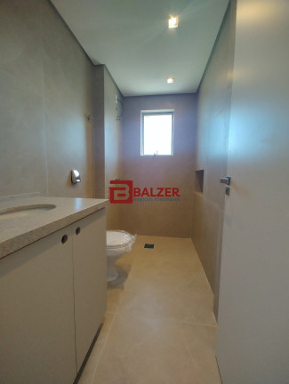 Imagem Apartamento com 2 Quartos à Venda, 100 m² em Centro - Florianópolis Imagem Apartamento com 2 Quartos à Venda, 100 m² em Centro - Florianópolis